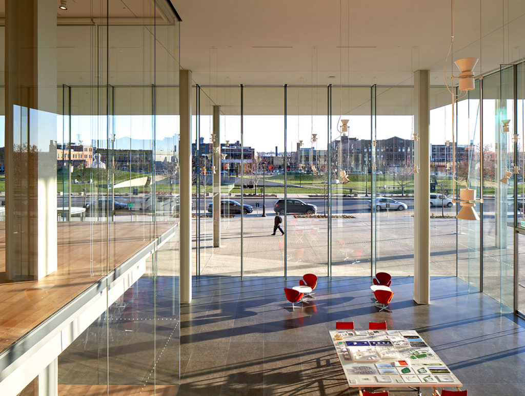 Krause Gateway Center, lobby, by Renzo Piano Building Workshop
